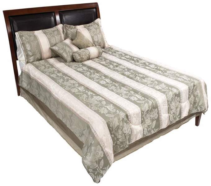 Queen Bedding Sets on Wholesale 7pc Jacquard Queen Comforter Set In Random Color