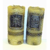 Detailed set of 2 High Quality Cylindrical Candles