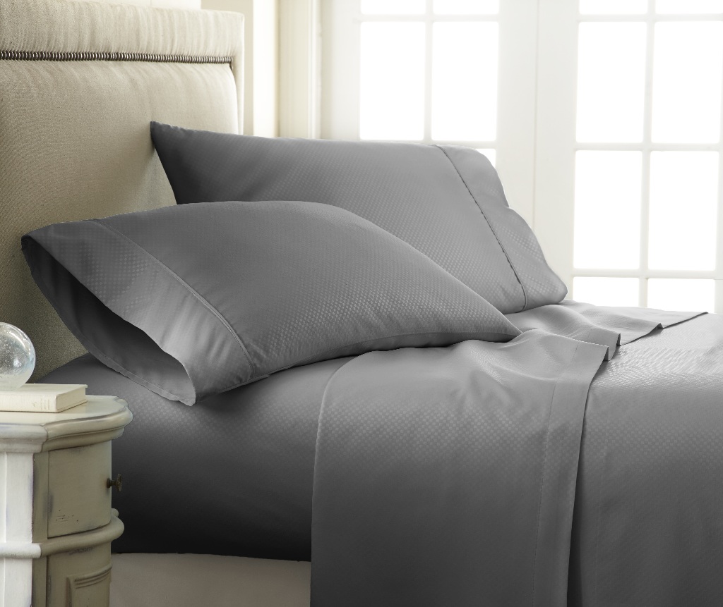 Soft Essentials Premium Embossed Checker Design 4 Piece Bed(12x.01)