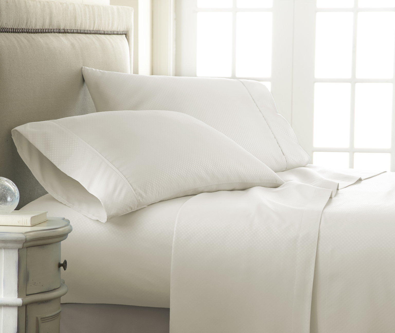 Soft Essentials Premium Embossed Checker Design 4 Piece Bed(12x.49)