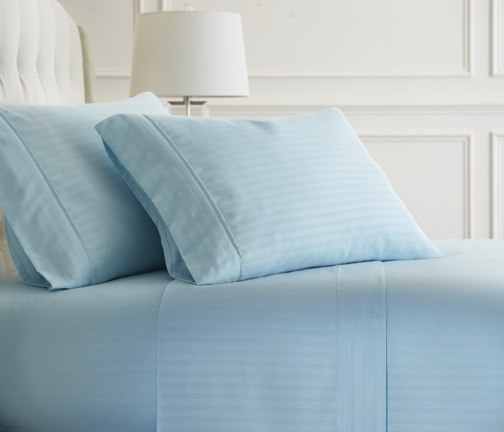 Soft Essentials Premium Embossed Striped Design 4 Piece Bed(12x.48)