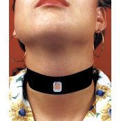 Choker Velvet With Black Jewel