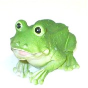 4" Poly resin frog figurine.
