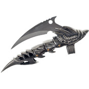 Iron Reaver Finger Claw-Blackend Silver