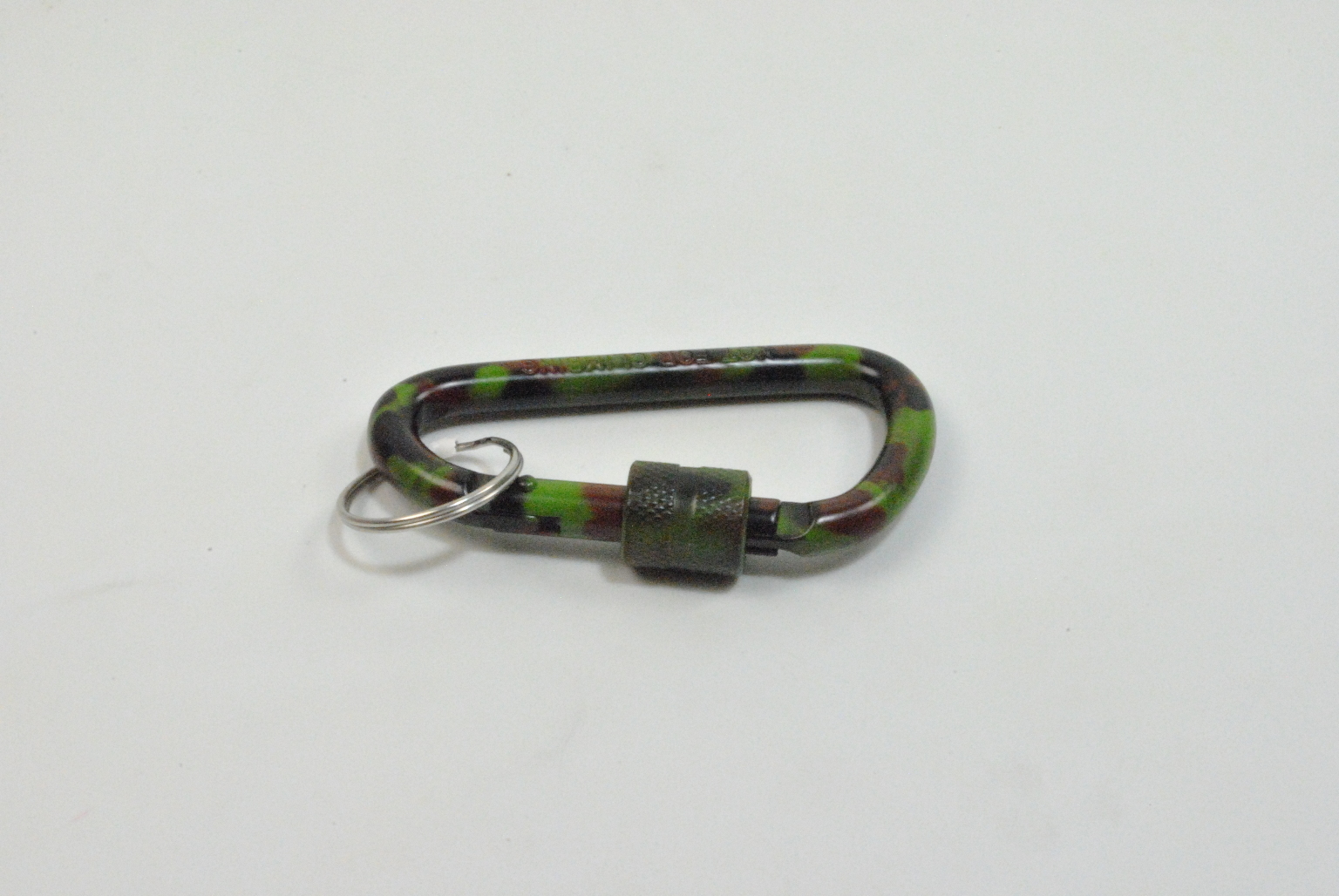 Wholesale Aluminum Locking Carabiner (Assorted Colors)(72x$1.49)
